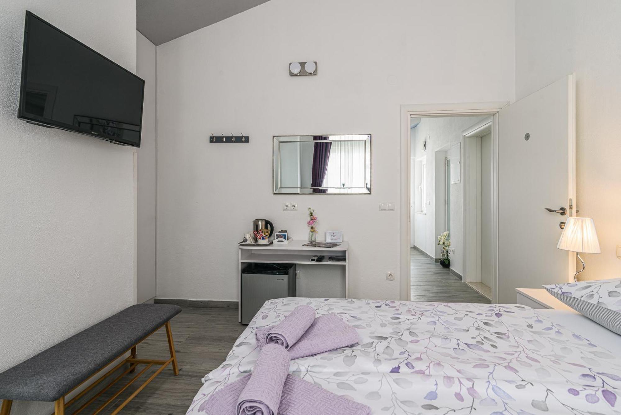 Rooms Anna Trogir Exteriér fotografie